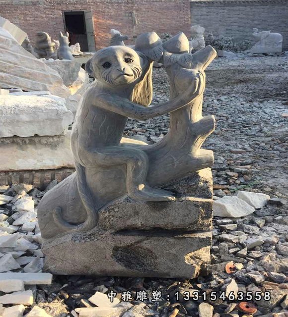 青石小猴子雕塑，动物石雕