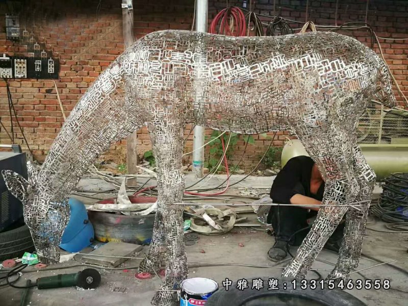 不锈钢抽象数字鹿 小区景观雕塑