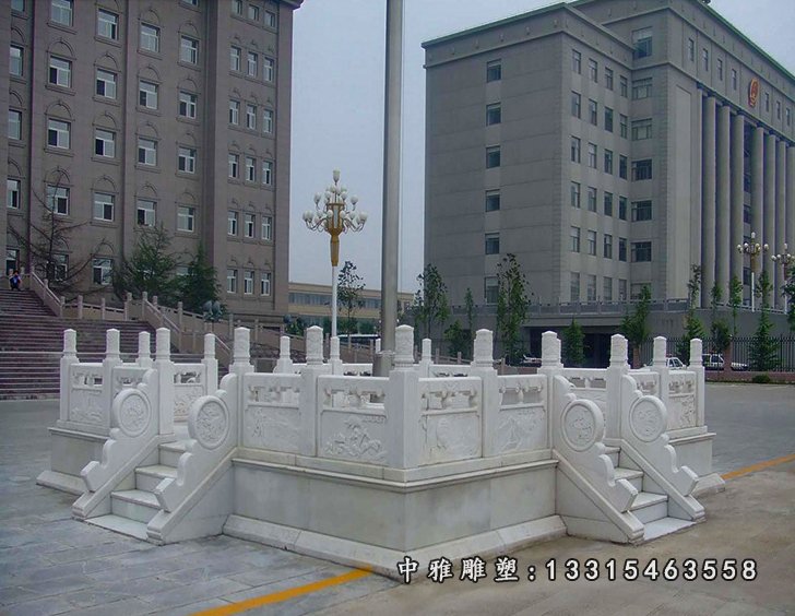 升旗台石雕，法院升旗台石雕 (2)