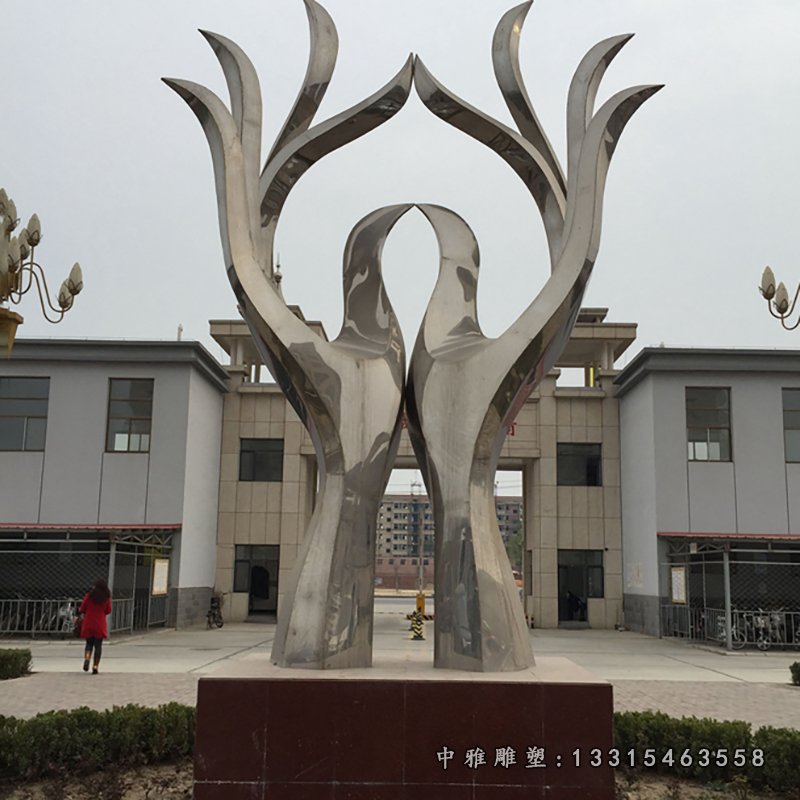 不锈钢桃心雕塑 校园景观雕塑