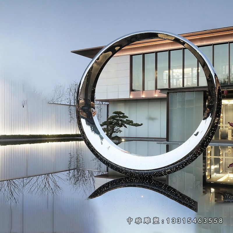 不锈钢月亮雕塑 (2)