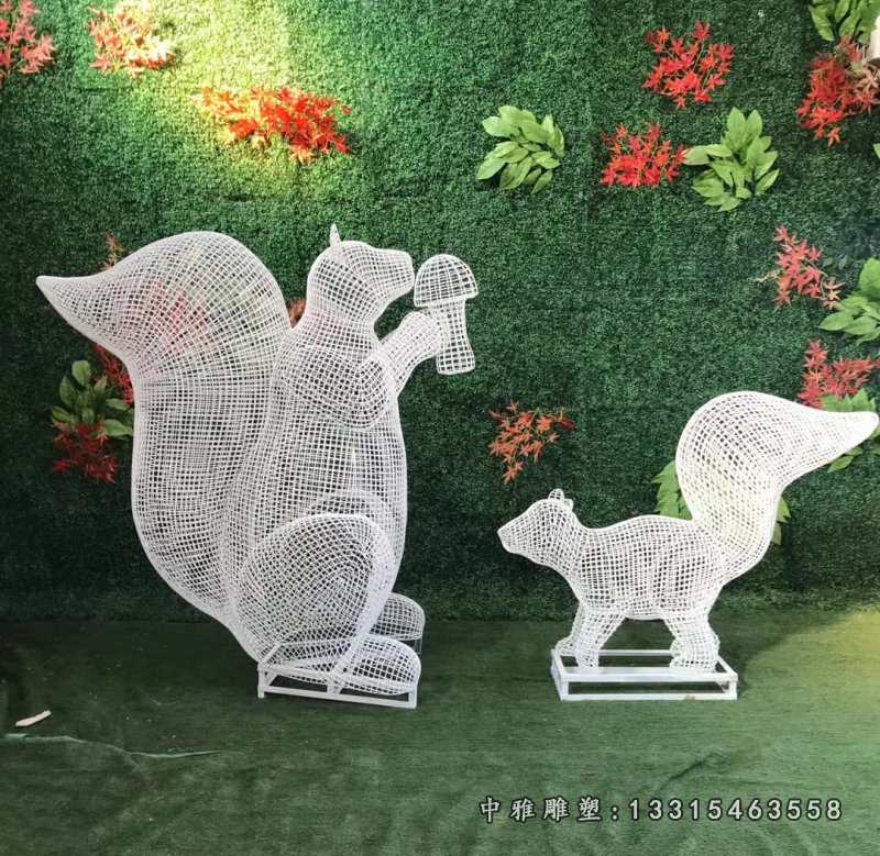 不锈钢镂空松鼠雕塑 (3)