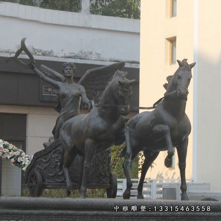 驾驶战车的阿波罗铜雕