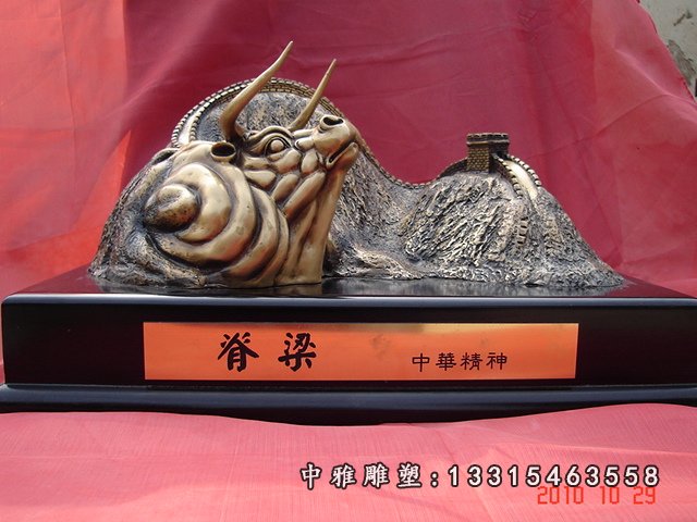 脊梁铜雕，铜雕牛